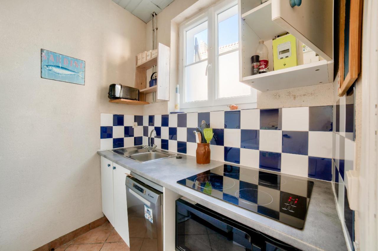 Jolie Maison Avec Cour Pour 5 Personnes Нуармутьє-ан-л'Іль Екстер'єр фото