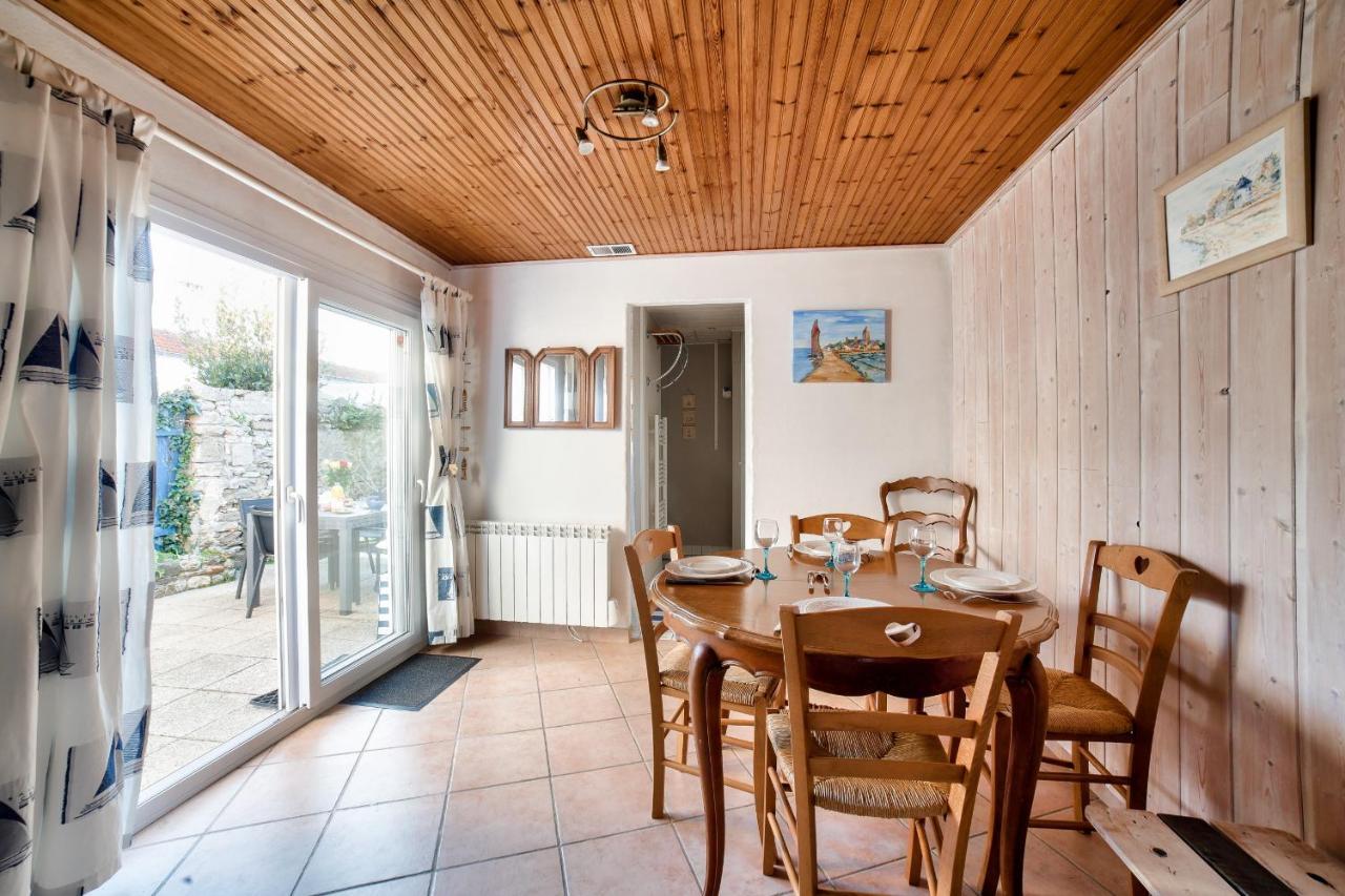 Jolie Maison Avec Cour Pour 5 Personnes Нуармутьє-ан-л'Іль Екстер'єр фото