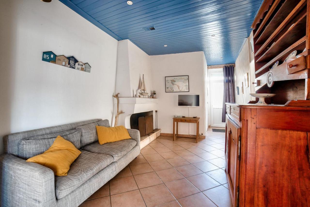Jolie Maison Avec Cour Pour 5 Personnes Нуармутьє-ан-л'Іль Екстер'єр фото